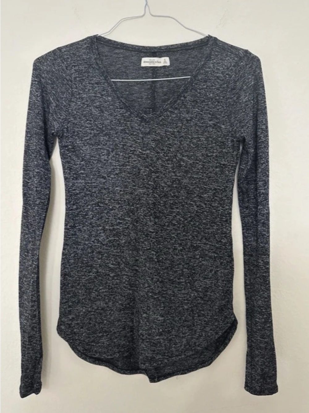Abercrombie & Fitch Women’s Heather Charcoal V-Neck Long Sleeve Top